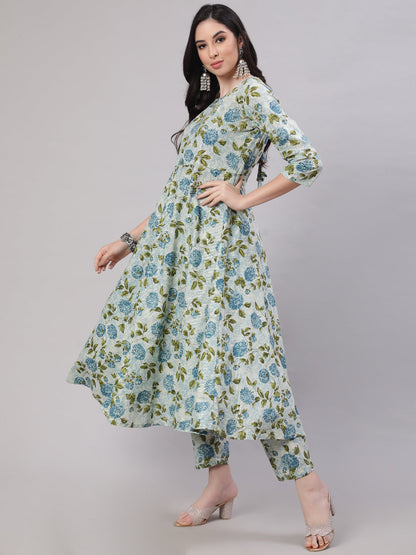 Women Grey Floral Printed Flared Kurta With Trouser And Dupatta