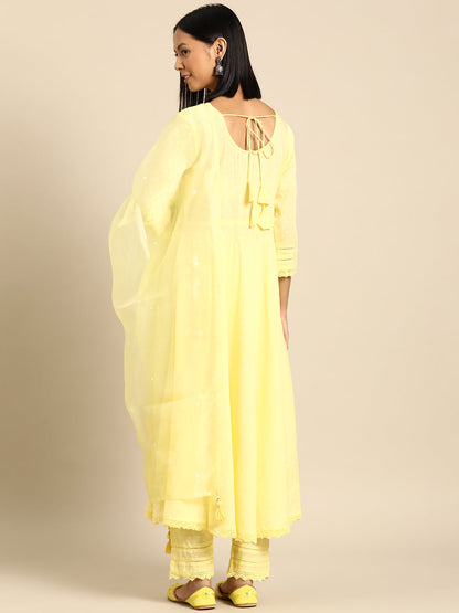 Women Yellow Lace Detailing Kurta With Trouser And Scalped Dupatta