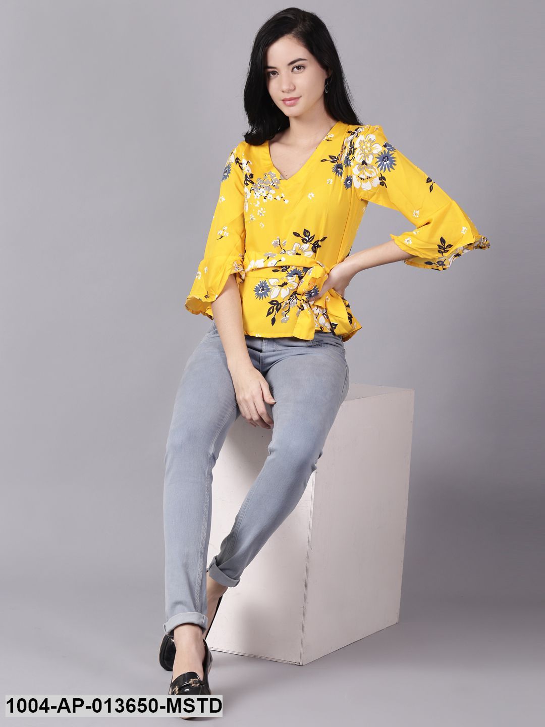 Mustard yellow Casual Printed V-Neck Top