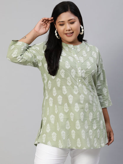 Women Sage Green Printed Tunic With Three Quarter Sleeves