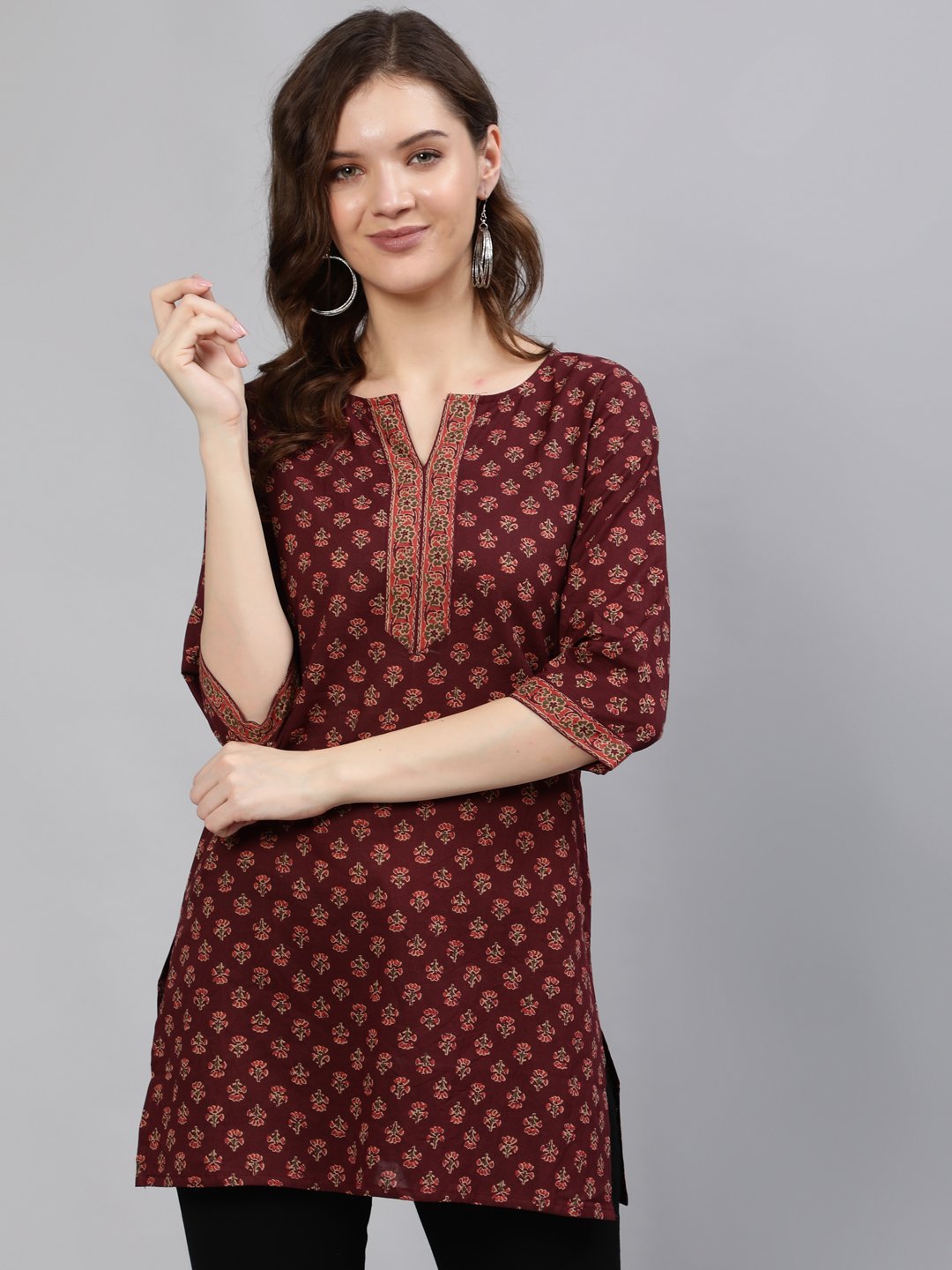 Women Burgundy Printed Tunic With Three Quarter Sleeves