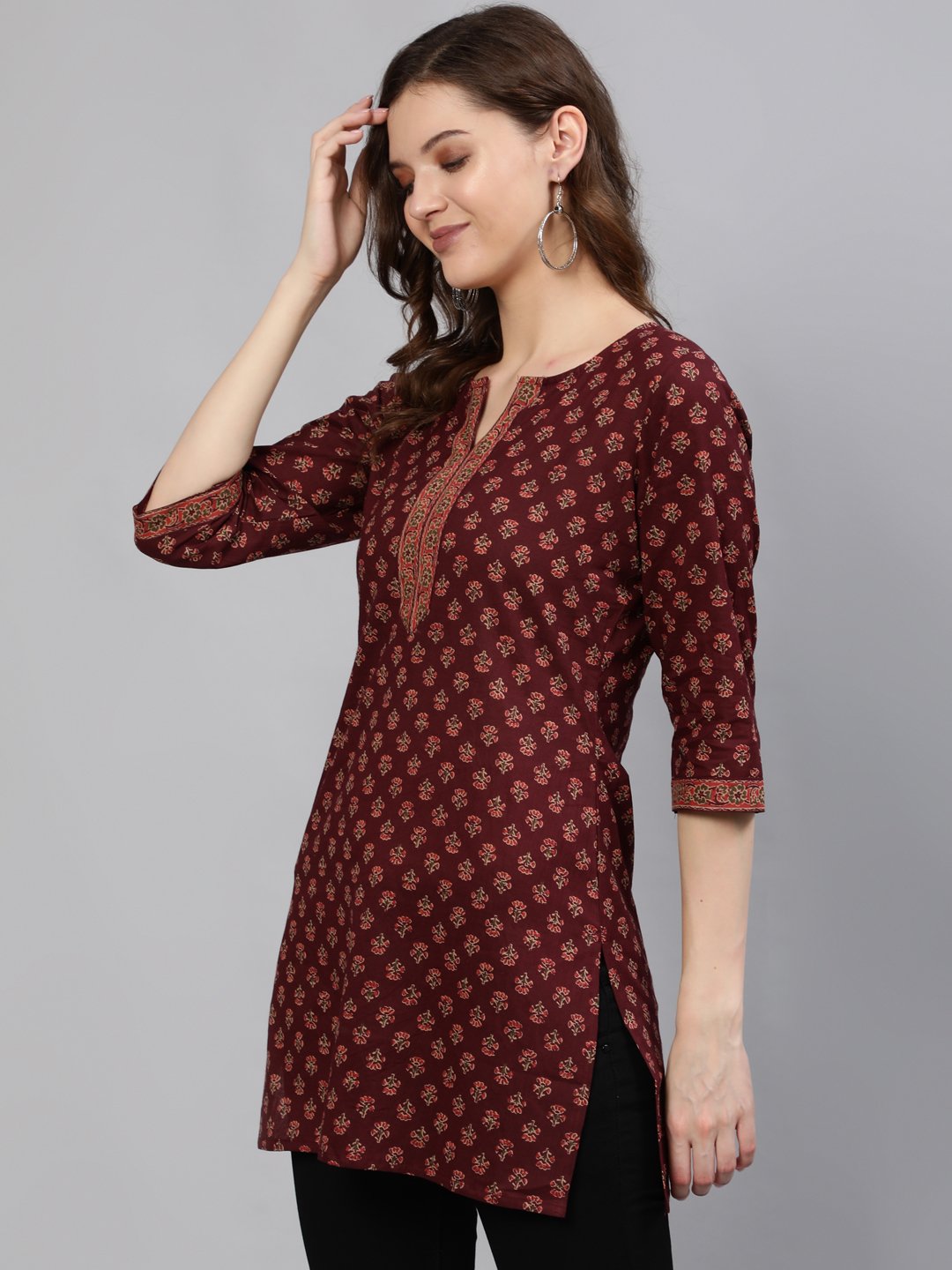 Women Burgundy Printed Tunic With Three Quarter Sleeves