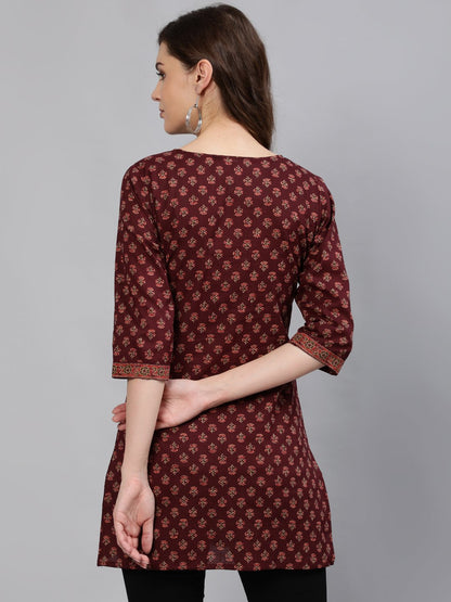 Women Burgundy Printed Tunic With Three Quarter Sleeves