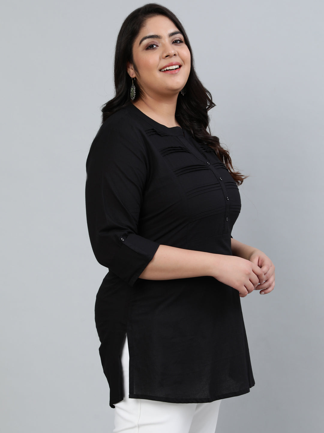 Women Solid Black Plus Size Tunic With Three Quarter Sleeves