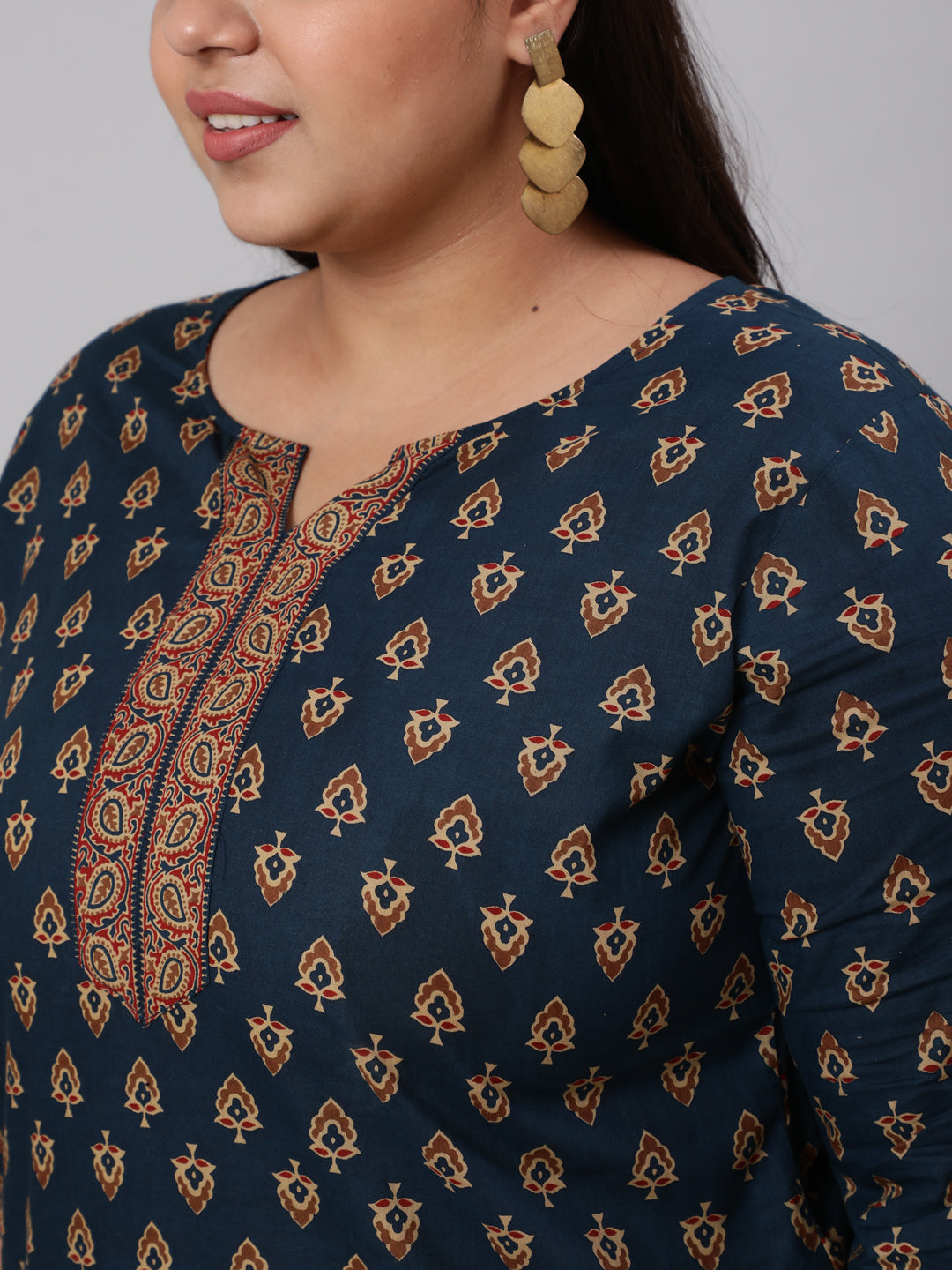 Plus Size Navy Blue Tunic With Three Quarter Sleeves