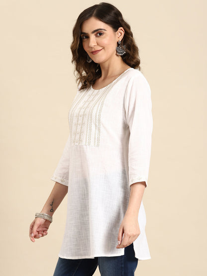 Women Off-White Embroidered Straight Tunic With Three Quarter Sleeves