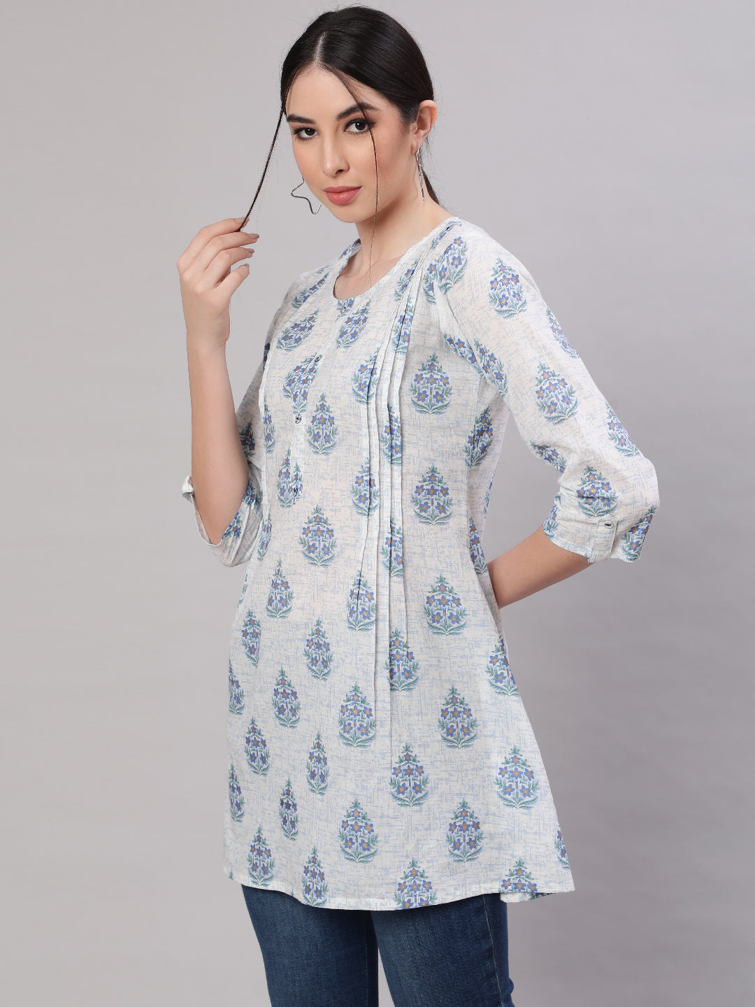 Women Off White Printed Straight Tunic With Three Quarter Sleeves