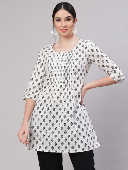 Women White Printed Straight Tunic With Three Quarter Sleeves