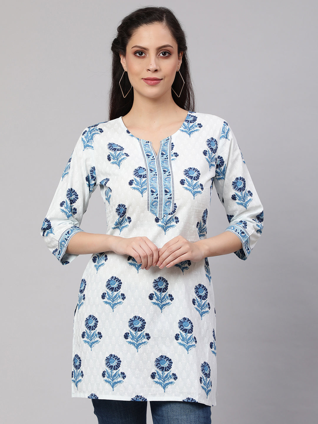 Women Off White Printed Straight Tunic With Three Quarter Sleeves