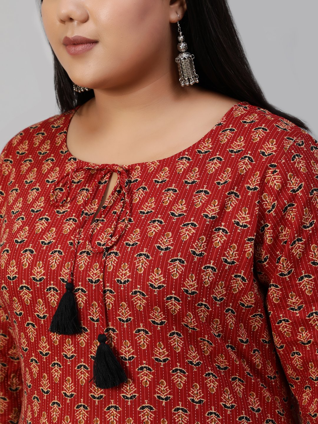 Women Red Kantha Printed Straight Kurta With Three Quarter Sleeves