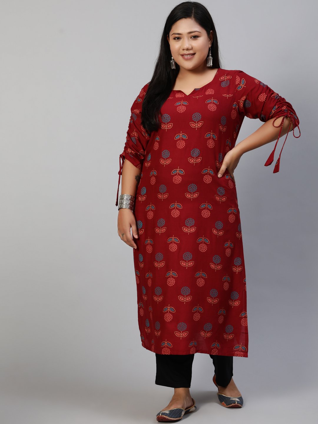 Women Maroon Printed Straight Kurta With Three Quarter Sleeves