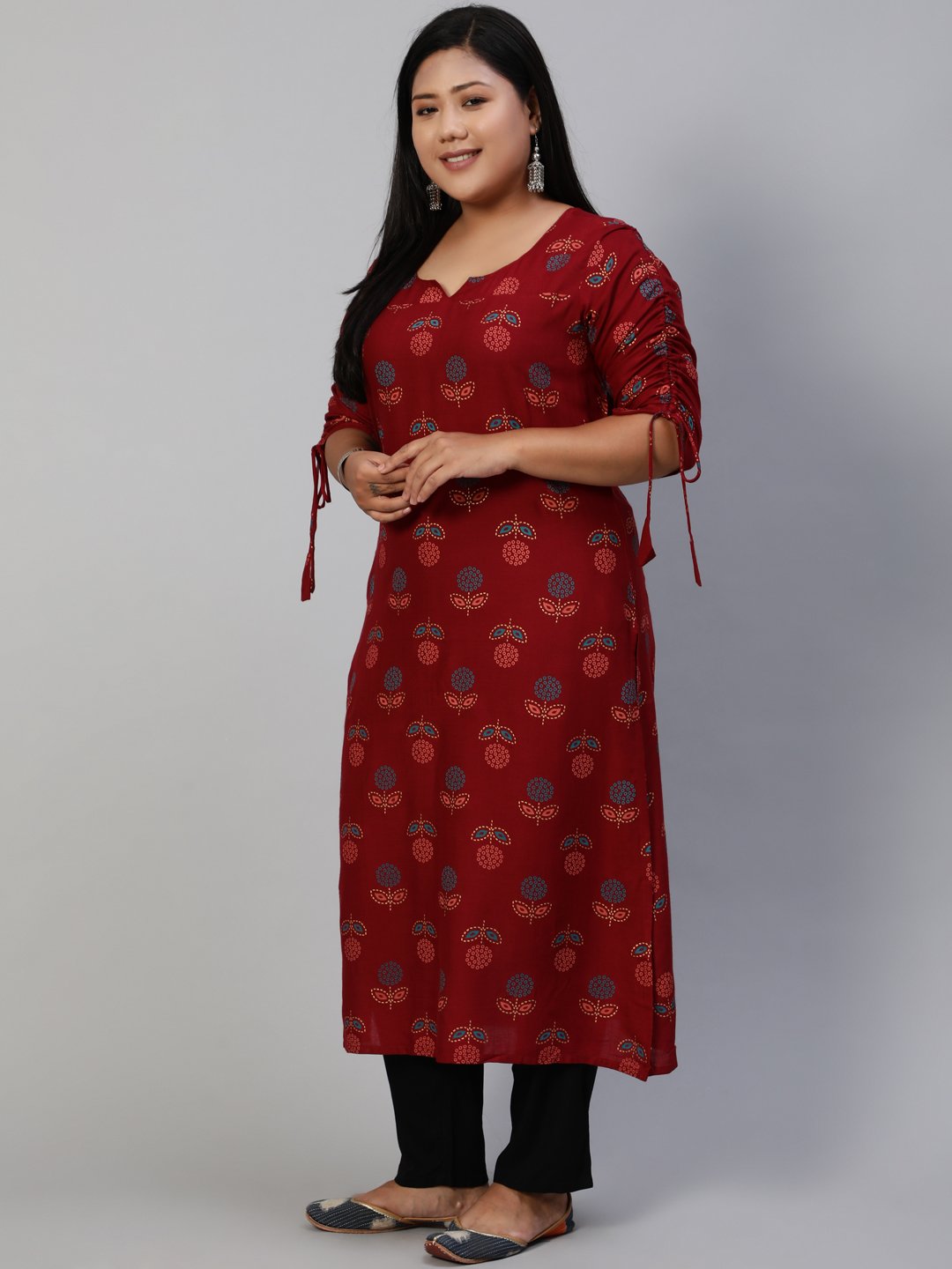 Women Maroon Printed Straight Kurta With Three Quarter Sleeves