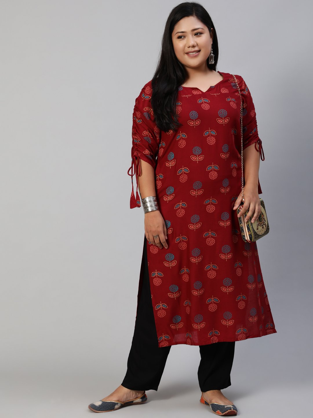 Women Maroon Printed Straight Kurta With Three Quarter Sleeves