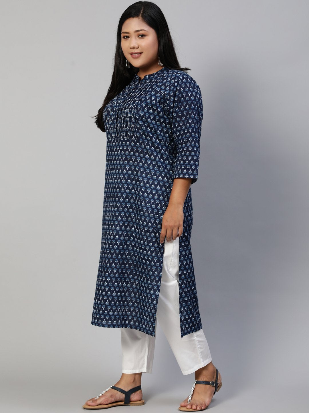 Women Blue Hand Work Printed Straight Kurta With Three Quarter Sleeves