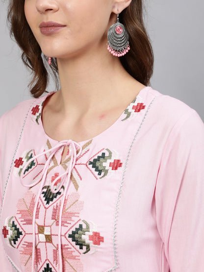 Women Pink Embroidered Straight Kurta With Three Quarter Sleeves