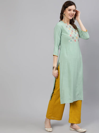 Women Green Embroidered Straight Kurta With Three Quarter Sleeves