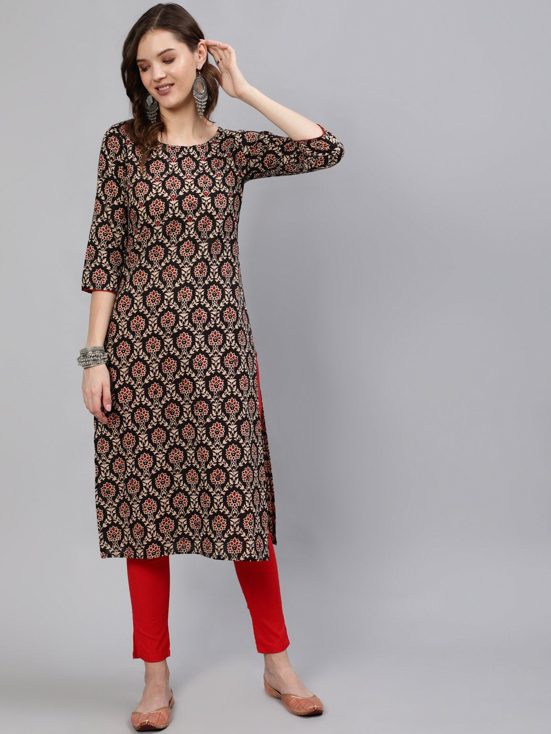 Women Black Mirror Work Printed Straight Kurta With Three Quarter Sleeves