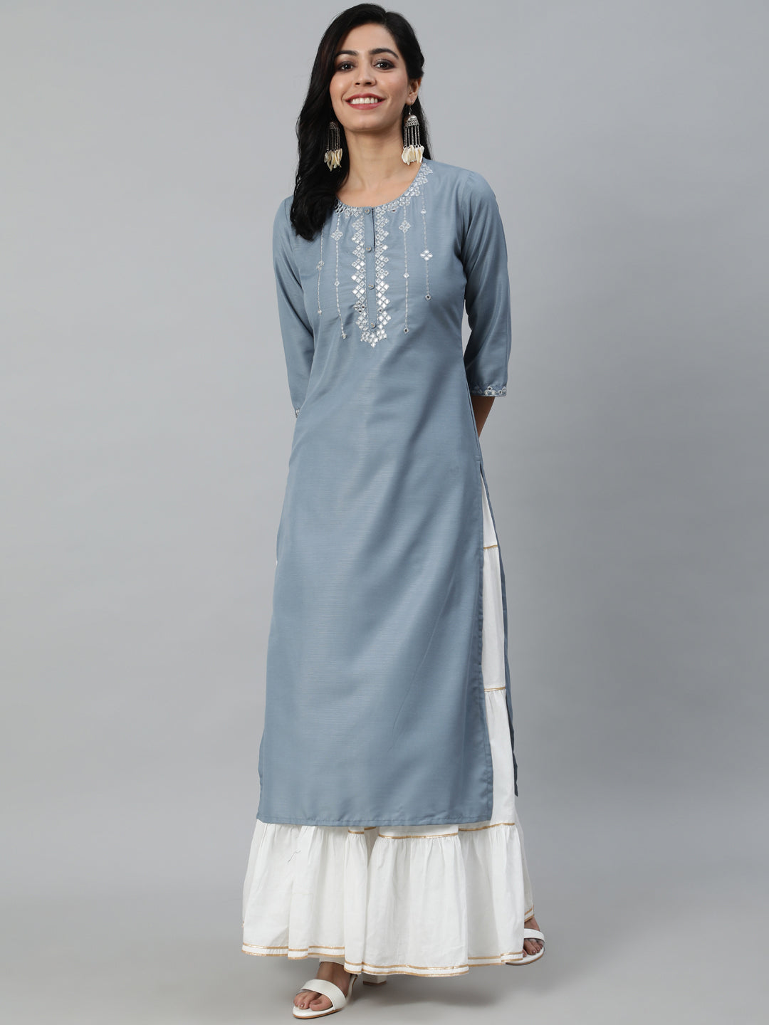 Women Grey Mirror Work Embroidered Straight Kurta With Three Quarter Sleeves