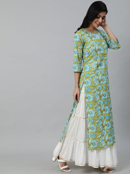 Women Green Floral Printed Straight Kurta With Three Quarter Sleeves