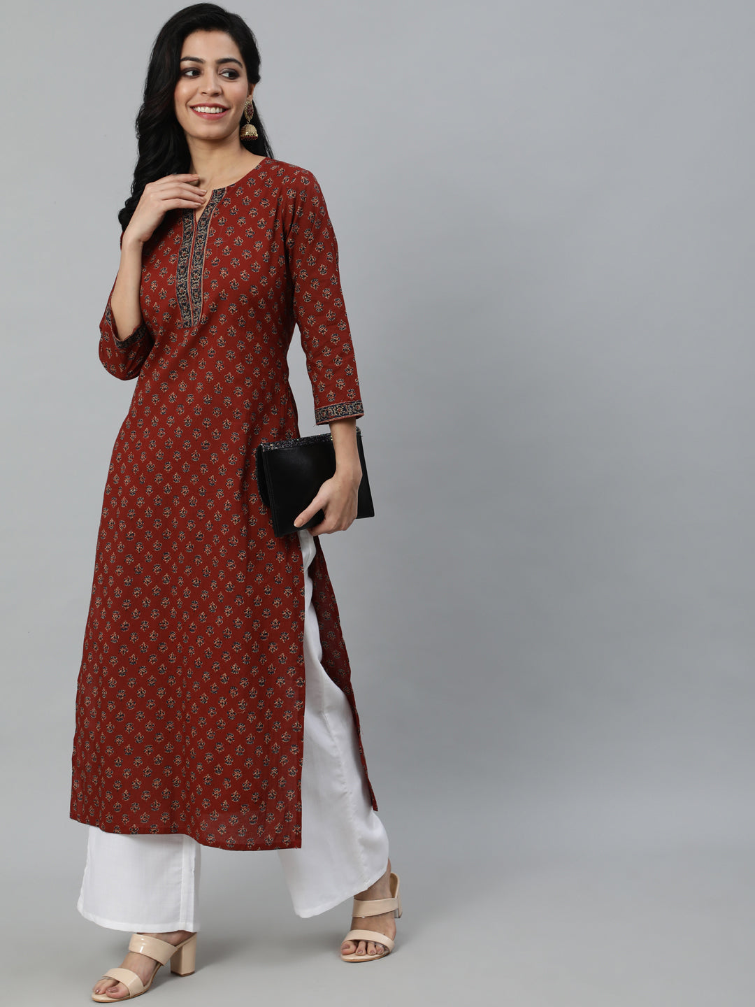 Women Maroon Printed Straight Kurta With Three quarter Sleeves