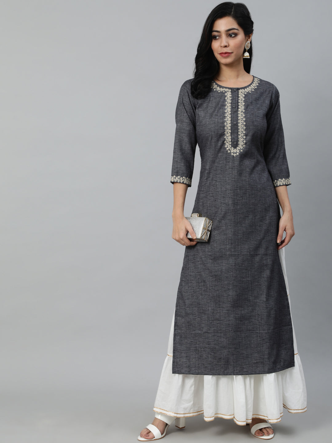 Women Grey Embroidered Straight Kurta With Three Quarter Sleeves