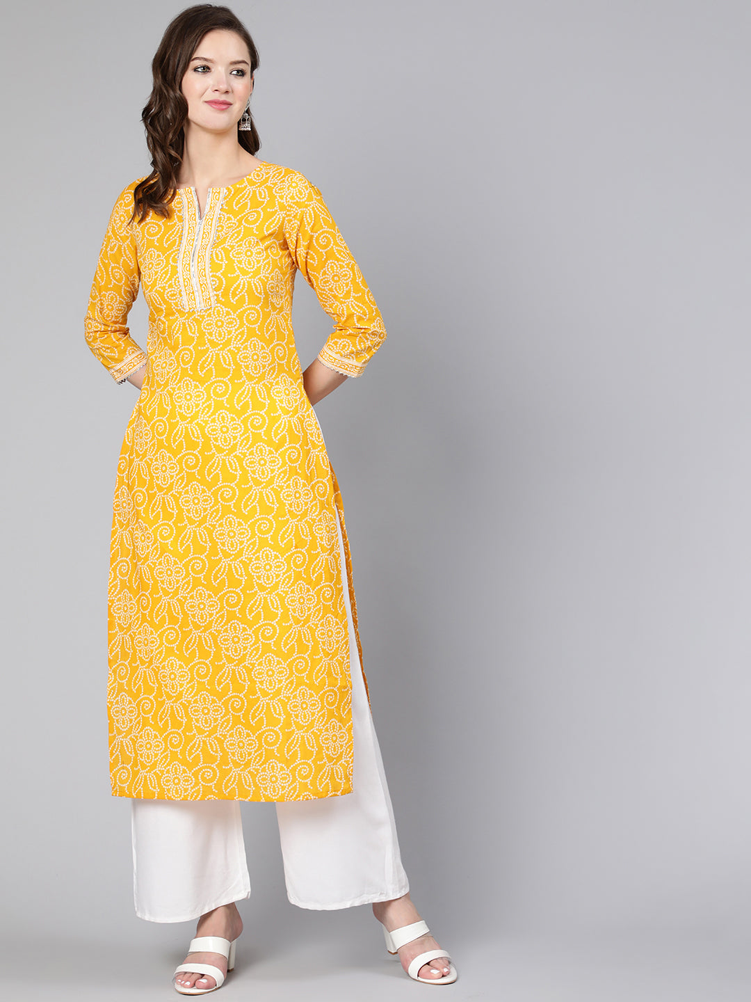 Yellow Bandhani Printed Straight Kurta With Three Quarter Sleeves