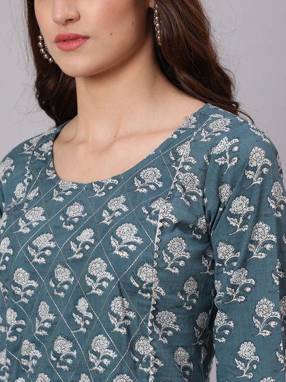 Grey Ethnic Printed Straight Kurta With Three Quarter Sleeves