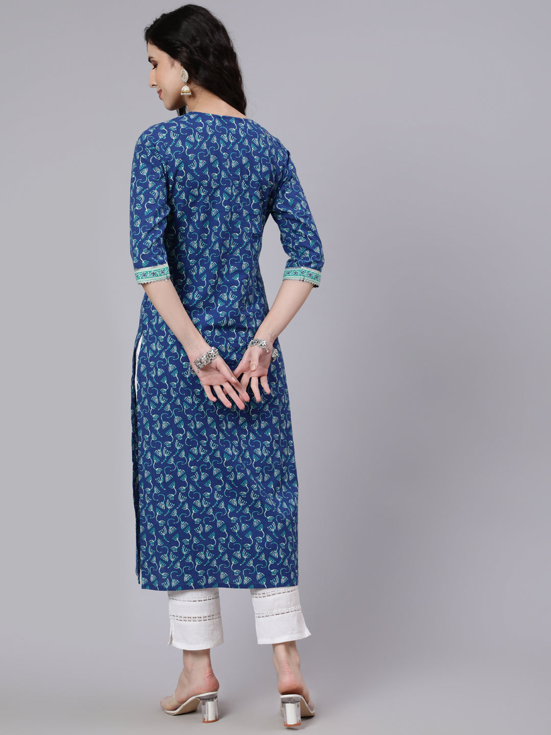 Blue Printed Straight kurta With Three Quarter Sleeves