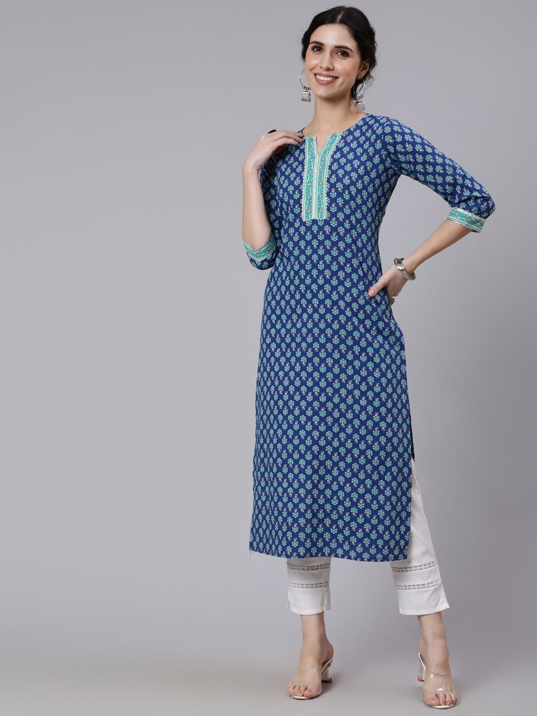 Blue Printed Straight kurta With Three Quarter Sleeves