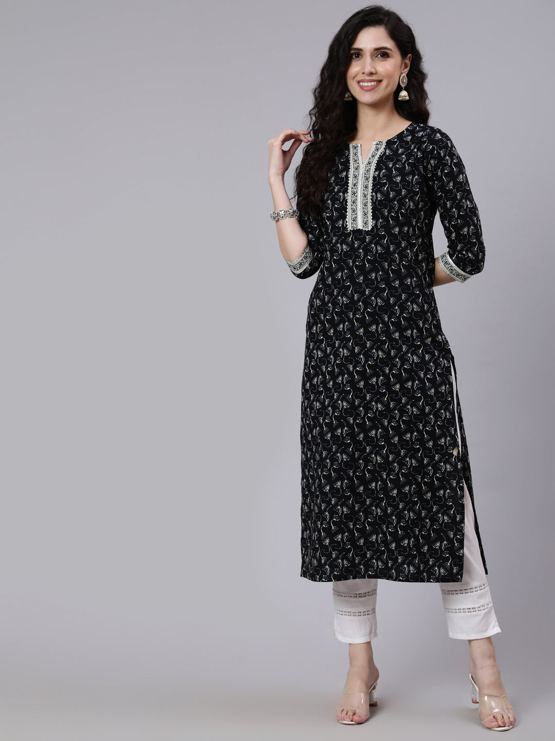 Black Printed Straight kurta With Three Quarter Sleeves