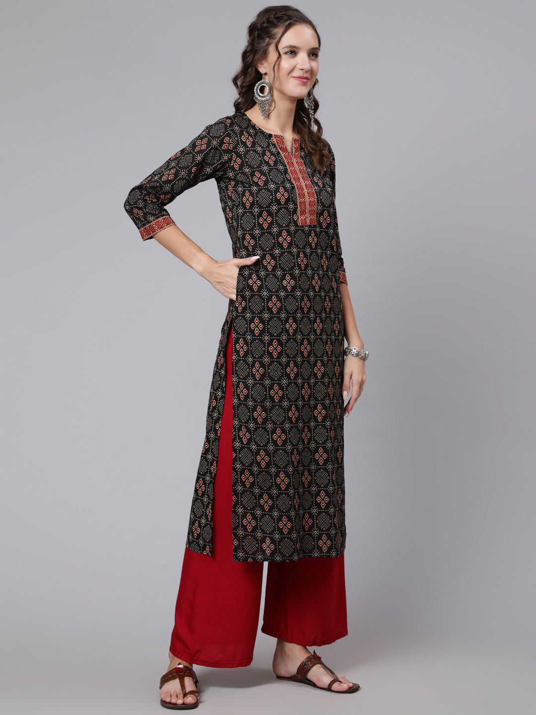 Black Printed straight kurta with three quarter sleeves