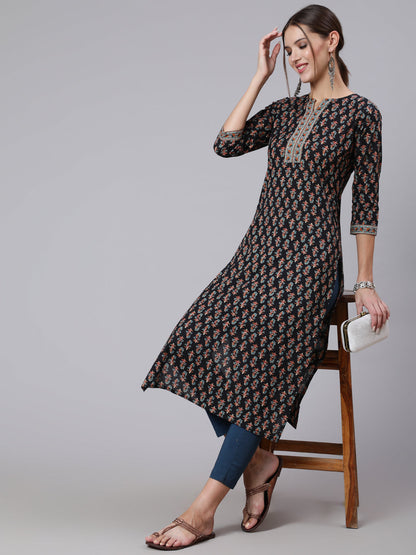 Black Printed straight kurta with three quarter sleeves