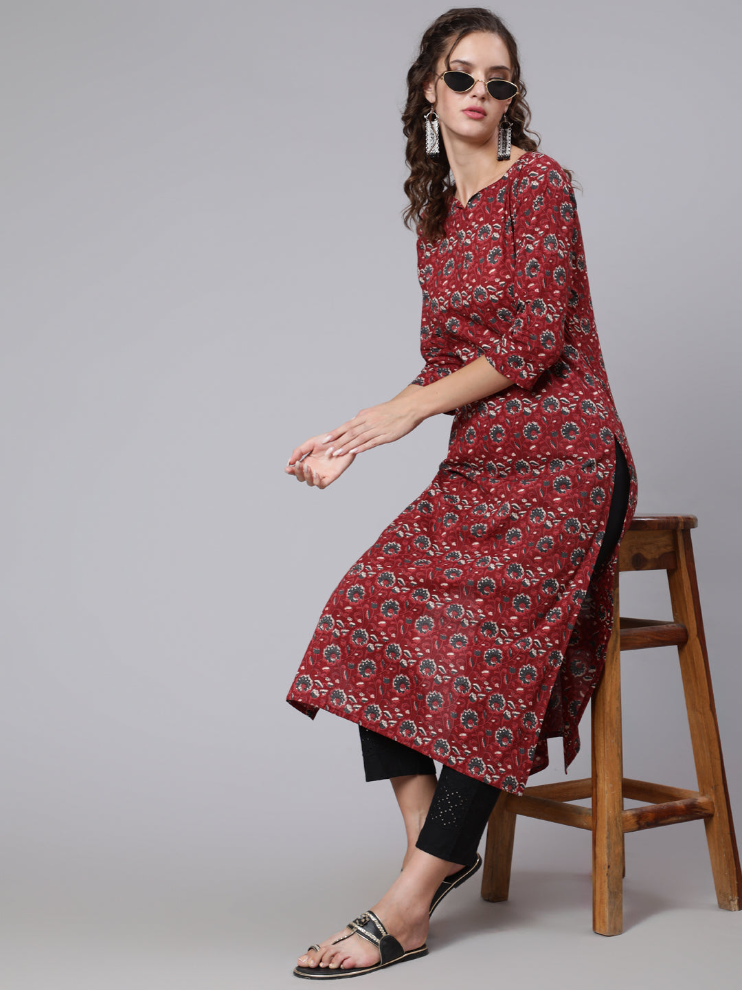 Maroon Ethnic Printed Straight Kurta with Three Quarter Sleeves