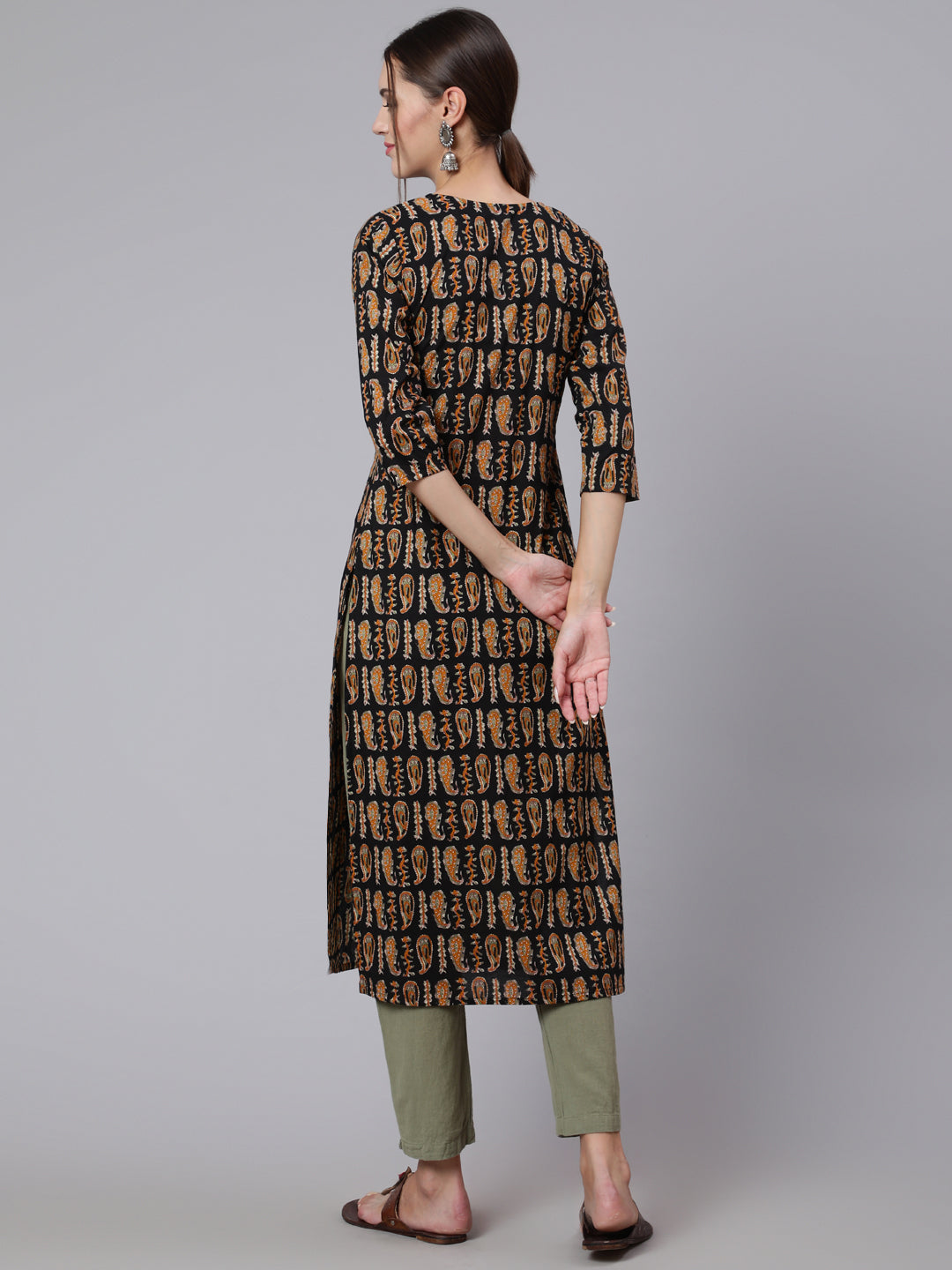 Black Printed straight kurta with three quarter sleeves