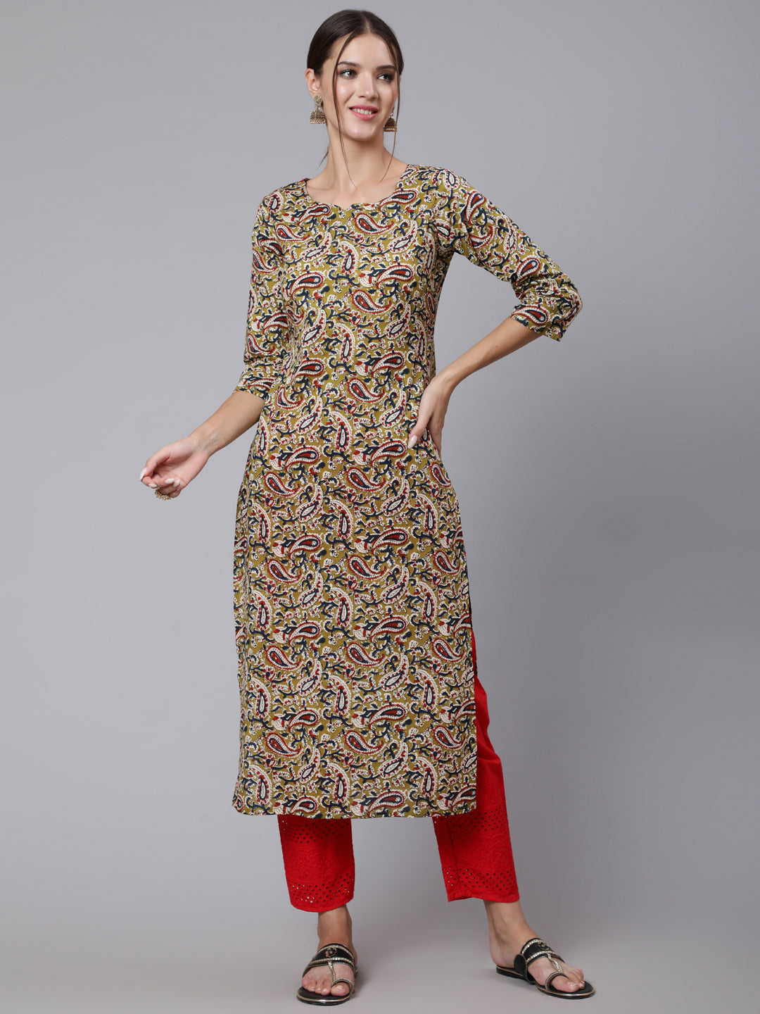 Green Ethnic Printed Straight Kurta with Three Quarter Sleeves