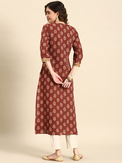 Women Maroon Printed Straight Kurta With Three Quarter Sleeves