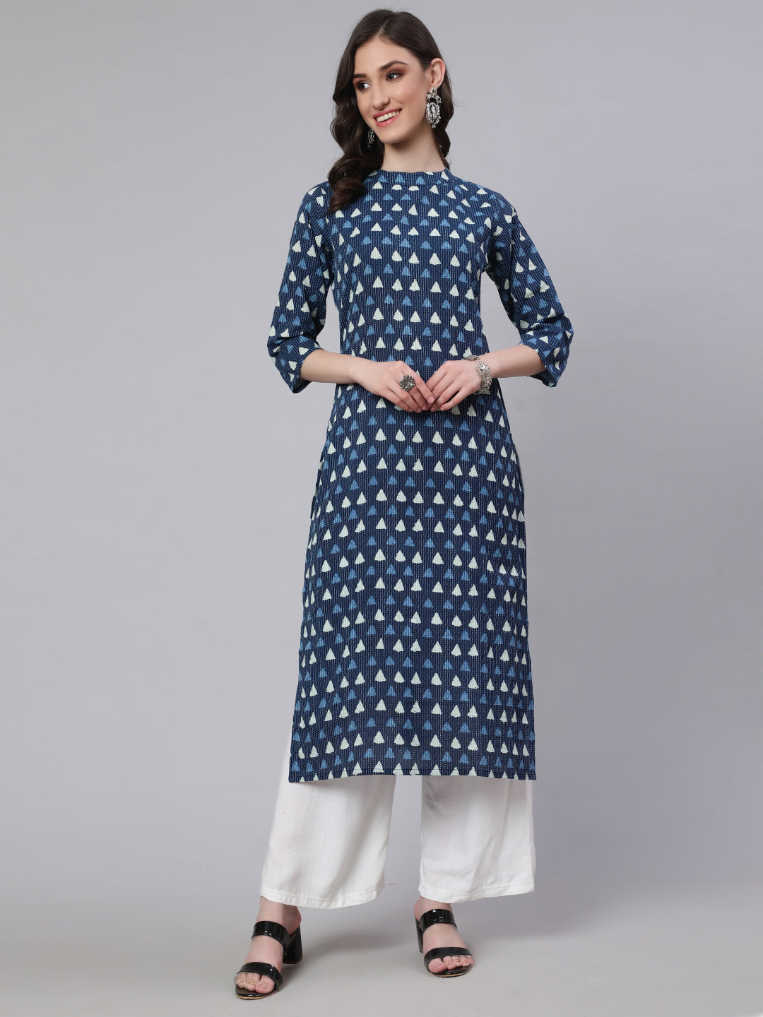 Women Blue Ethnic Printed Straight Kurta with Three Quarter Sleeves