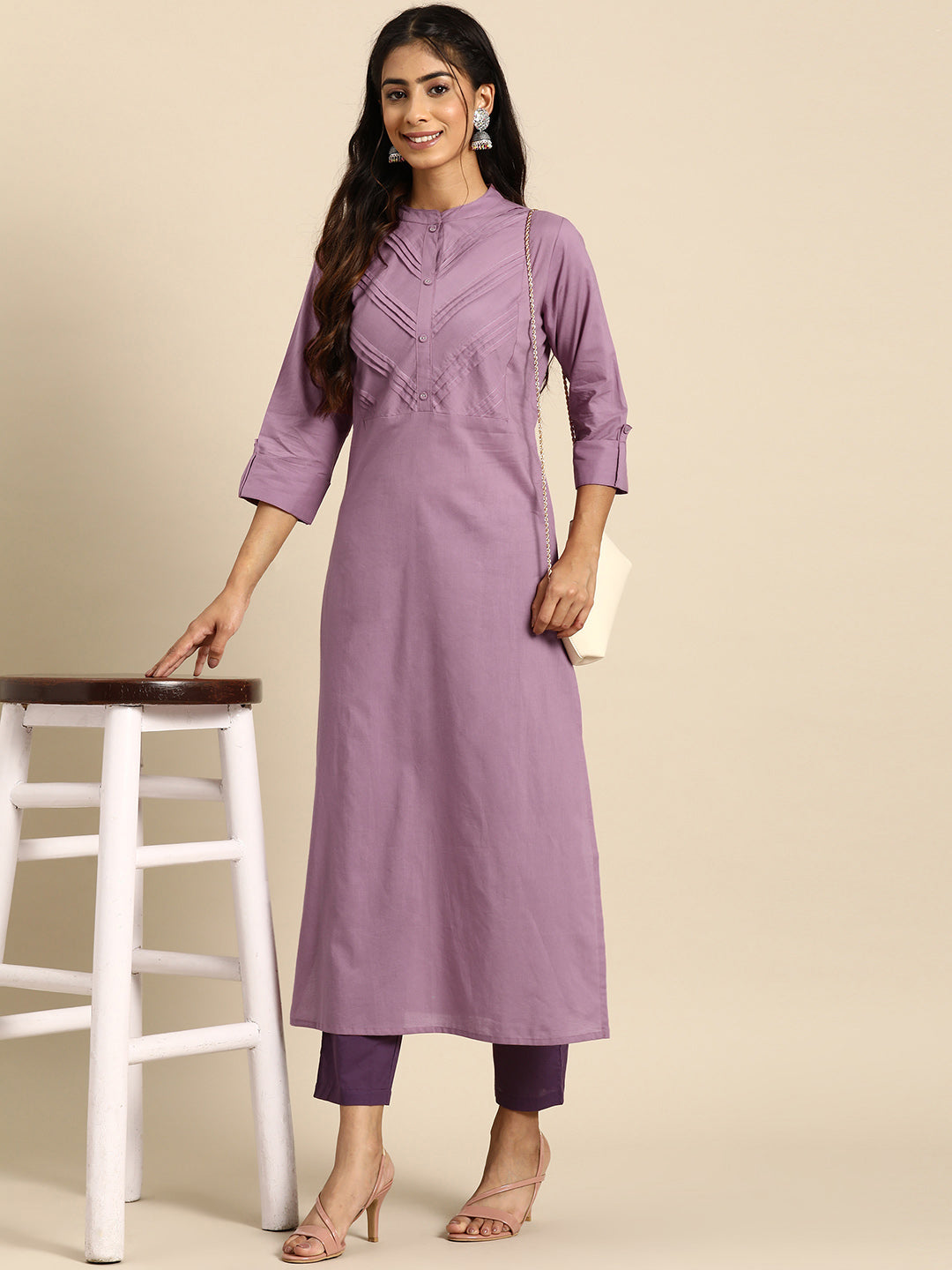 Women Purple Straight Kurta With Three Quarter Sleeves