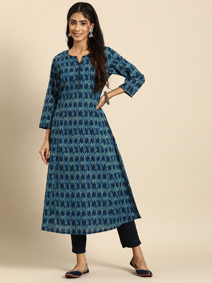 Women Blue Ethnic Printed Straight Kurta with Three Quarter Sleeves