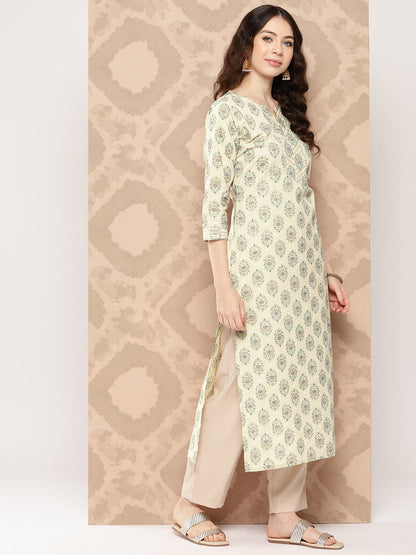 Women Cream Printed Straight Kurta With Three Quarter Sleeves