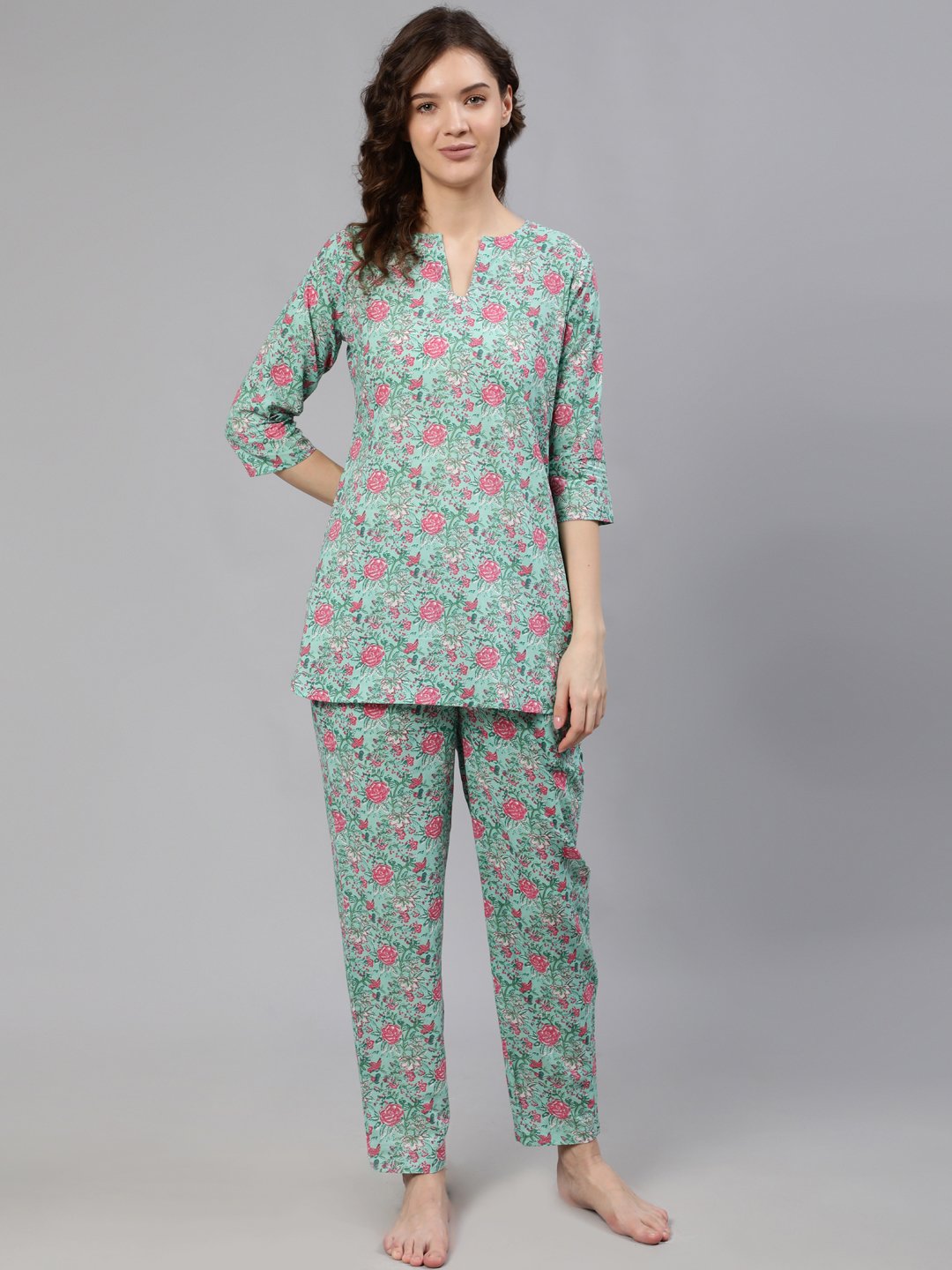 Women Green Floral Printed Night Suit