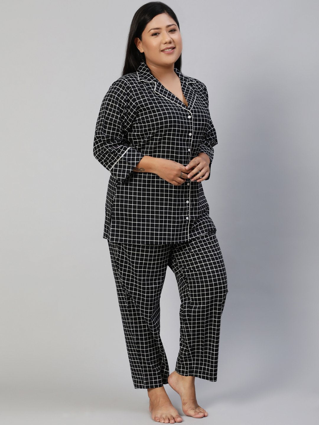 Women Black Checked Night Suit