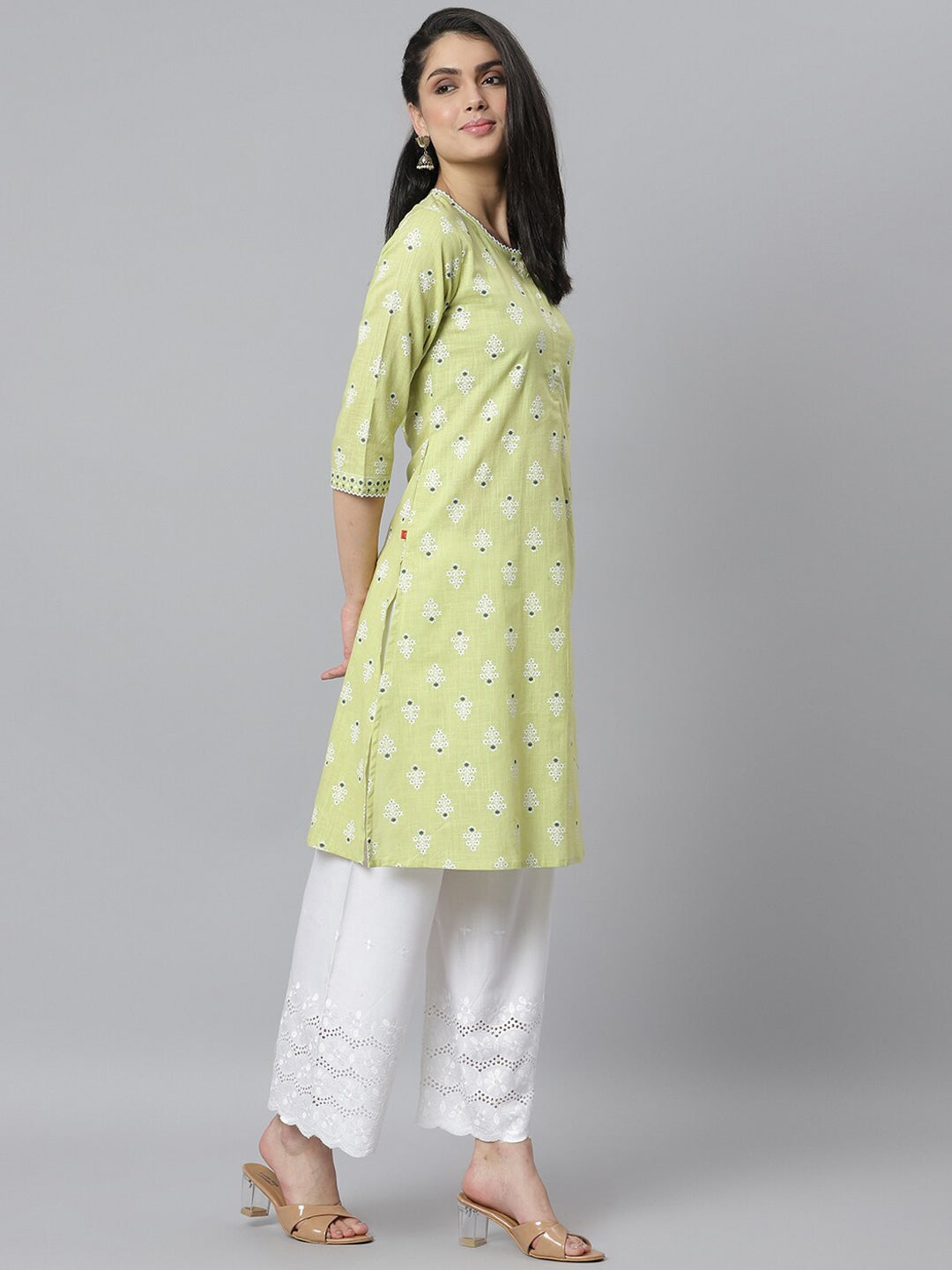 Women's Floral Printed Rayon Straight Kurta