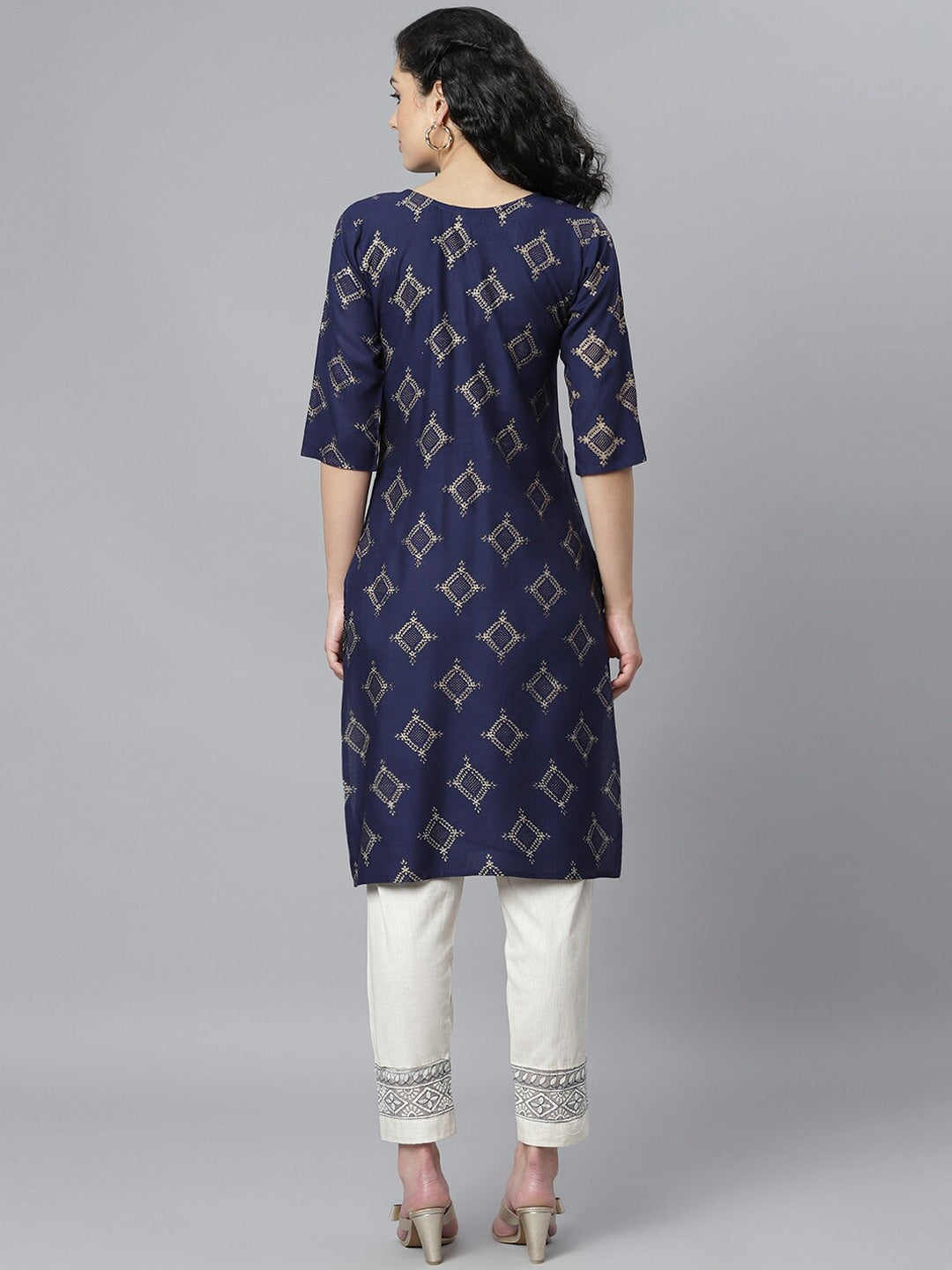 Women's Gold Printed Rayon Straight Kurta