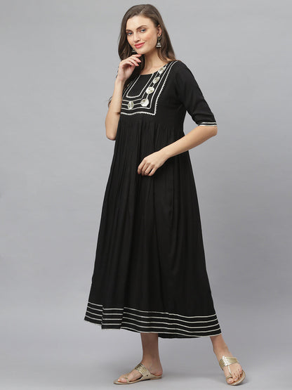 Women's Embellished Rayon flared Kurta