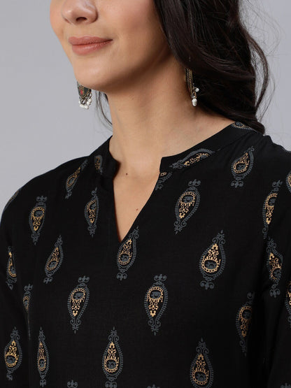 Women Black & Gold Printed Maxi Dress With Three Quarter Sleeves