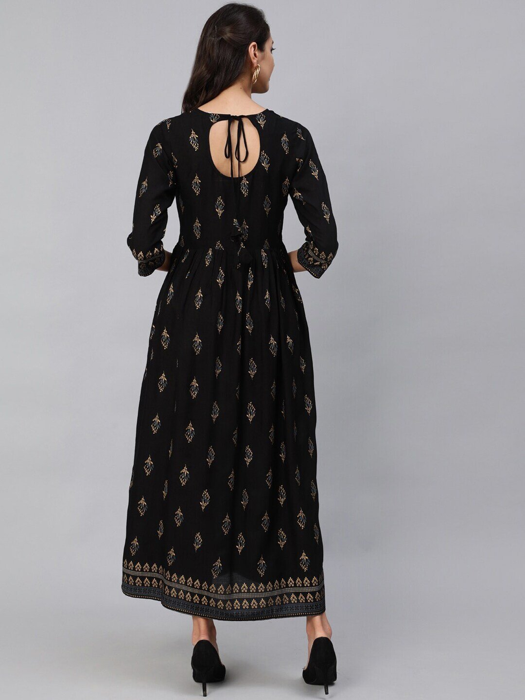 Women Black & Gold Printed Maxi Dress With Three Quarter Sleeves