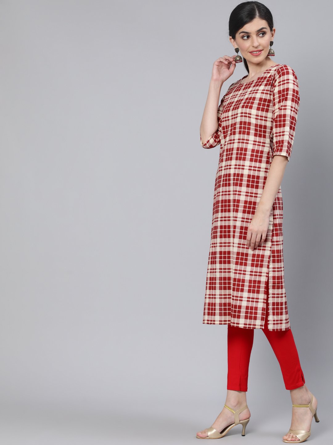 Women Cream & Red Checked Straight Kurta With Three Quarter Sleeves