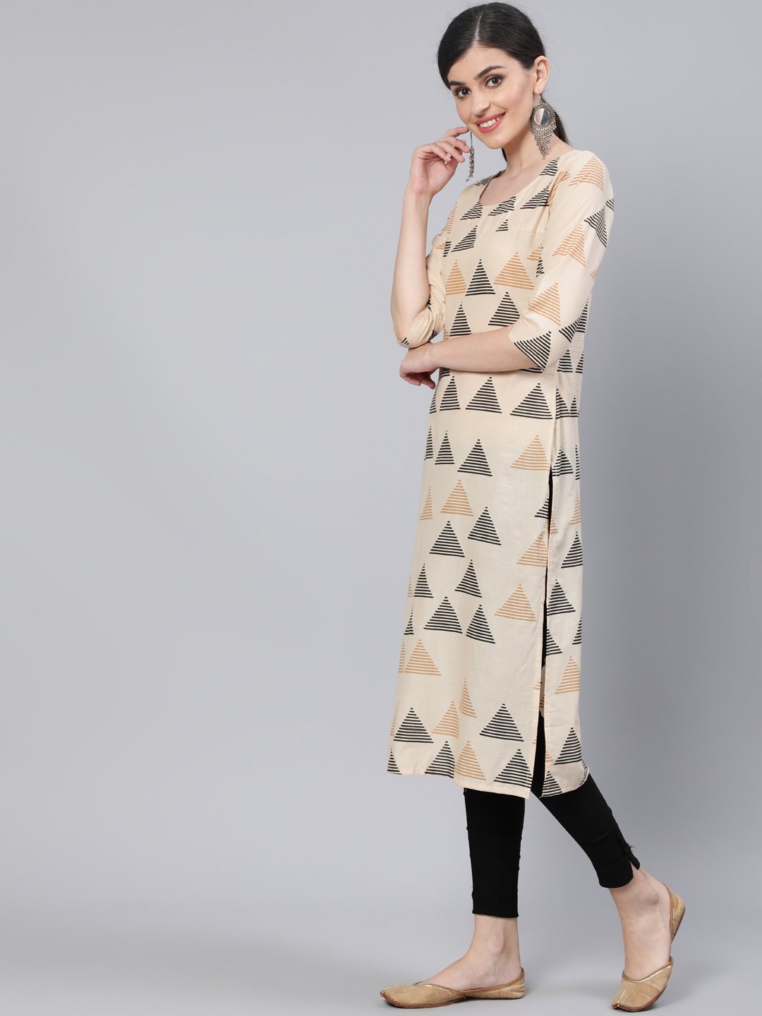 Women Beige Printed Straight Kurta With Three Quarter Sleeves