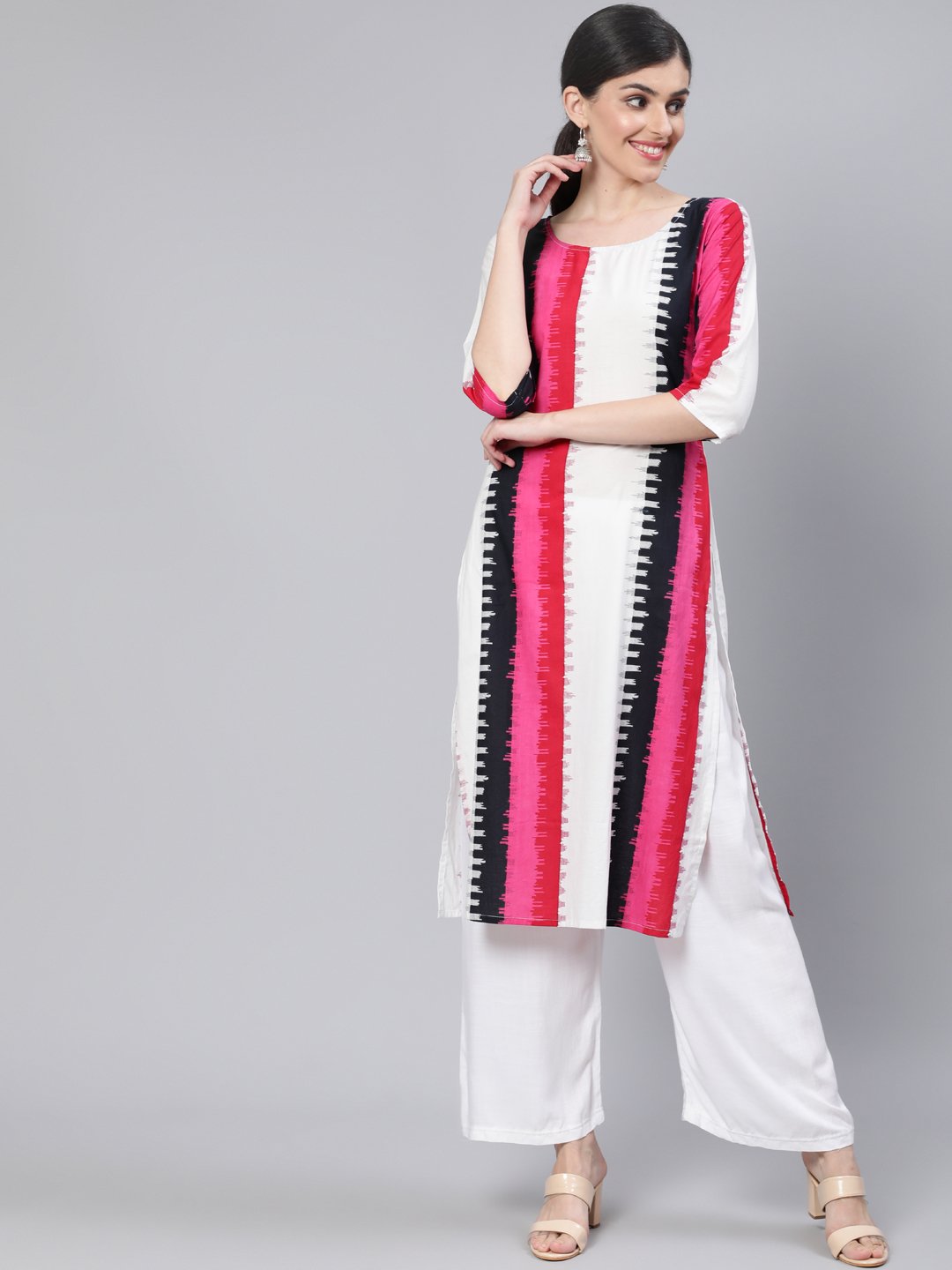 Women Multi Straight Kurta With Three Quarter Sleeves